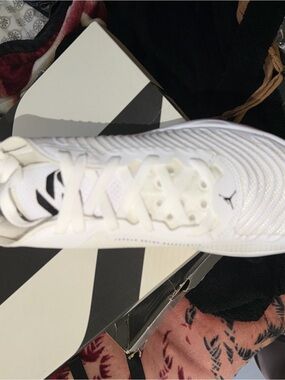Jordan Luka 1 White/Black-Bleached Coral Shoe Box Label